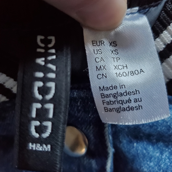 H&M Blue and Black Denim Jacket - Picture 3 of 5